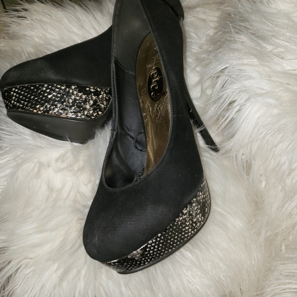 Stilettos - Picture 5 of 7